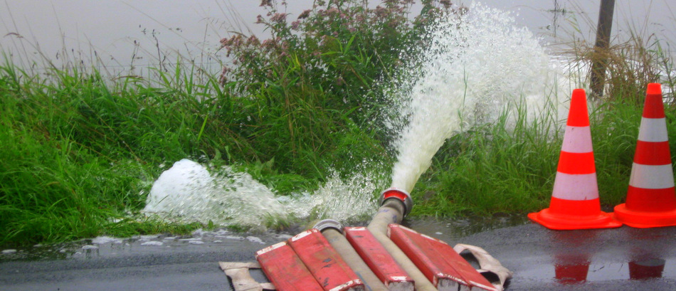 Mehr über den Artikel erfahren Der Tag, an dem der Regen kam – 27stündiger Einsatz der Feuerwehr Rulle